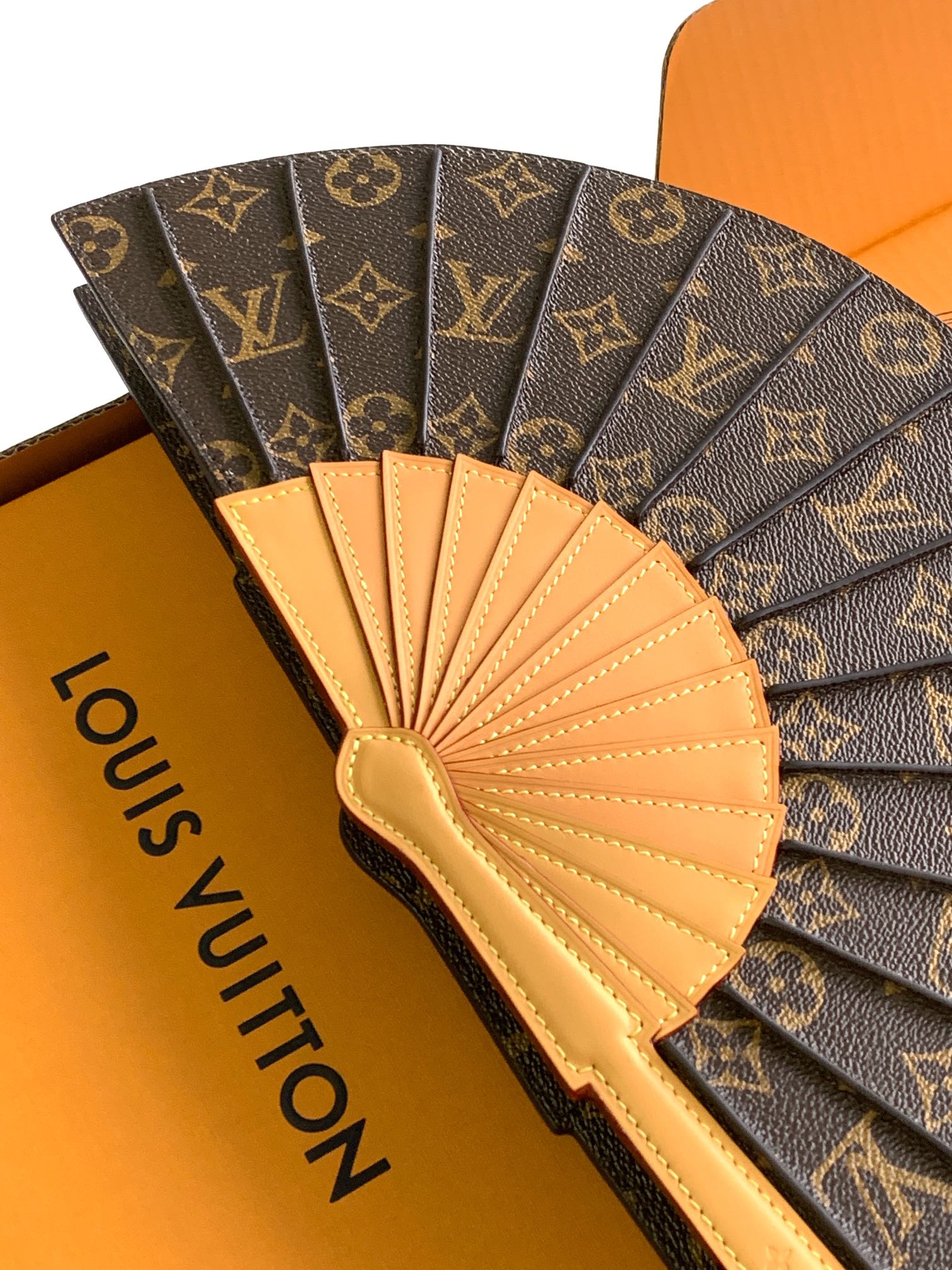 Louis Vuitton Fan Bag in Monogram Canvas