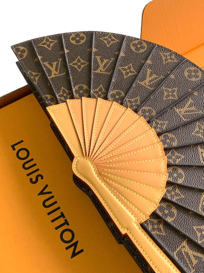 Louis Vuitton Fan Bag in Monogram Canvas