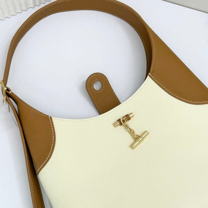 Loro Piana Bobbin bag