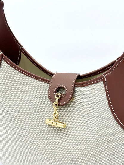 Loro Piana Bobbin bag