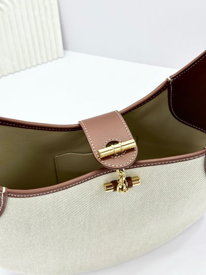 Loro Piana Bobbin bag