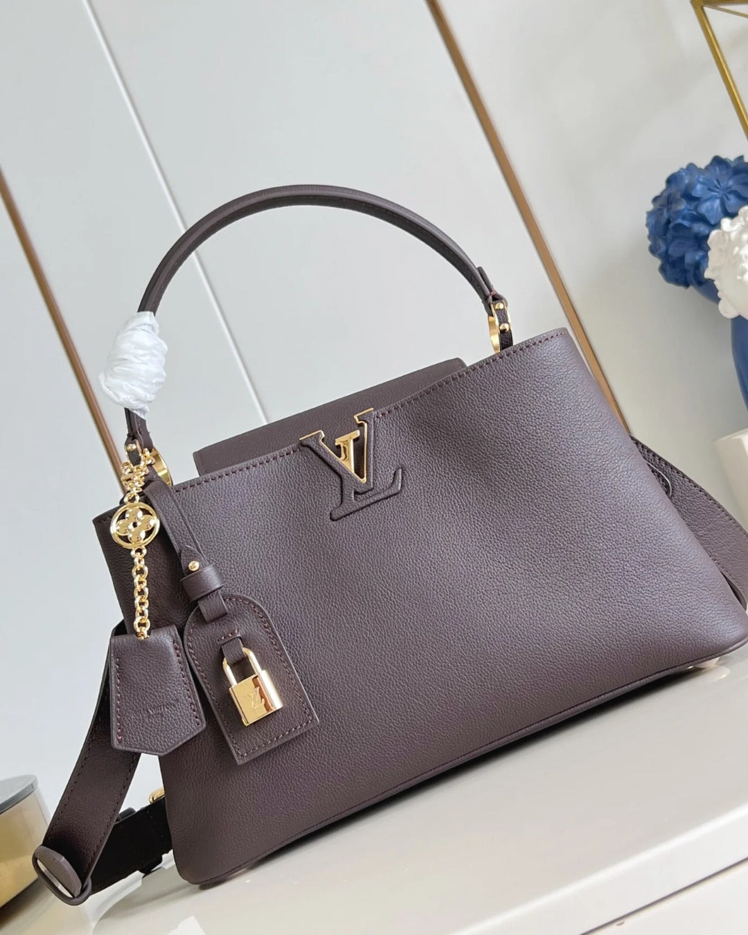 Louis Vuitton Capucines MM Souple Bag