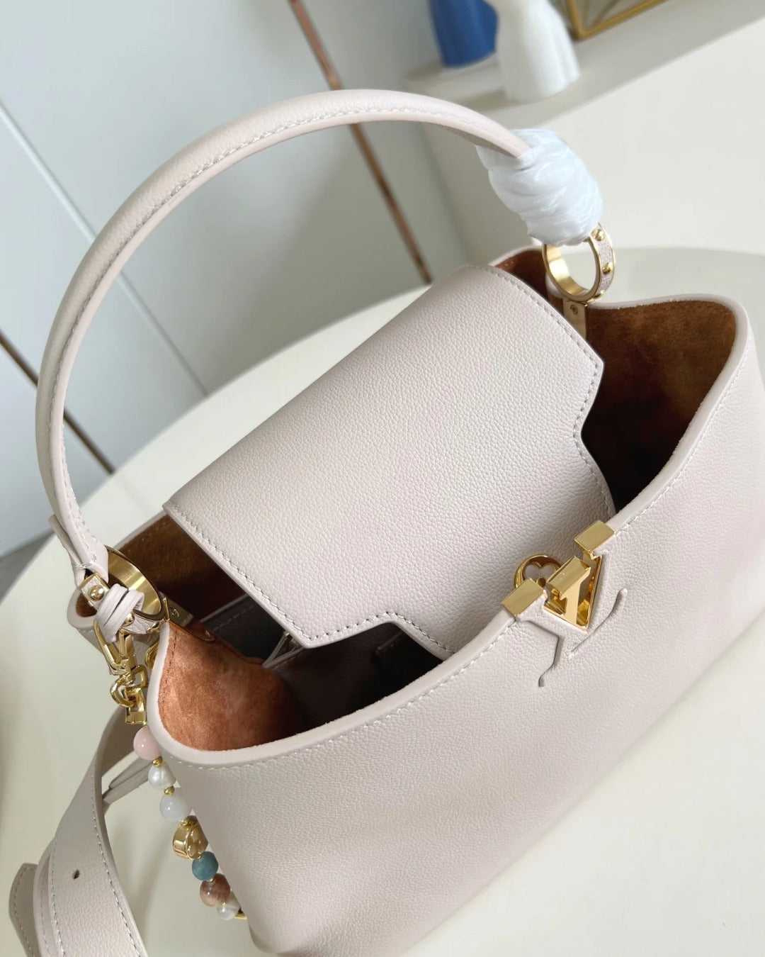 Louis Vuitton Capucines MM Souple Bag