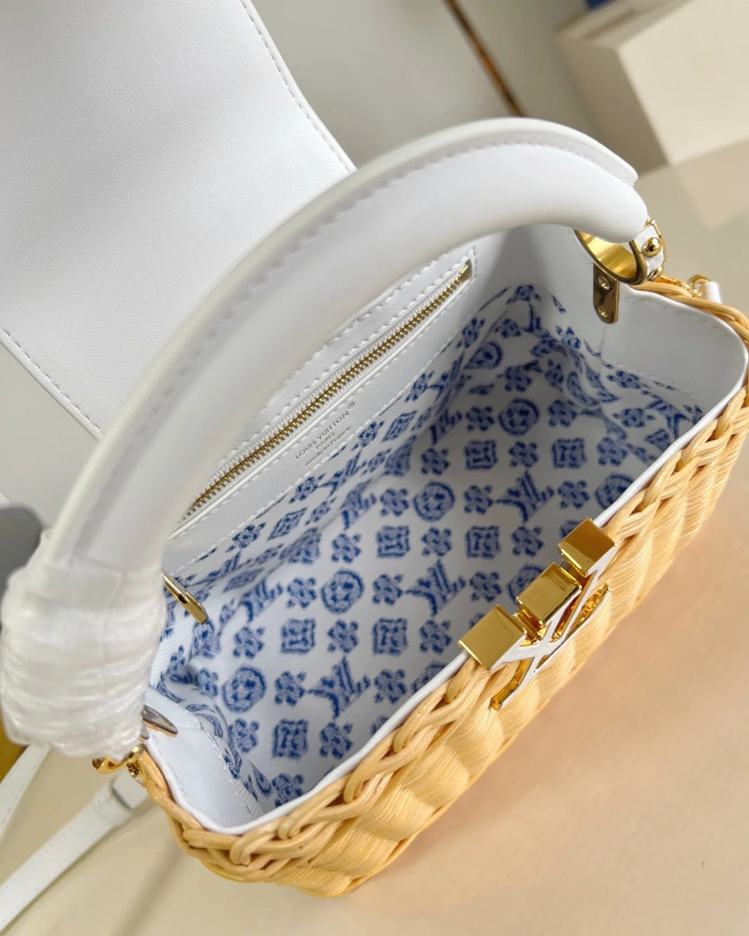 Louis Vuitton Capucines Mini Raffia