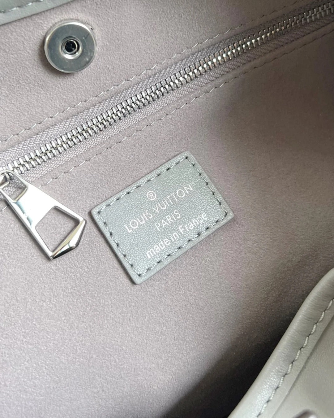 Louis Vuitton CarryAll Cargo Vibe PM