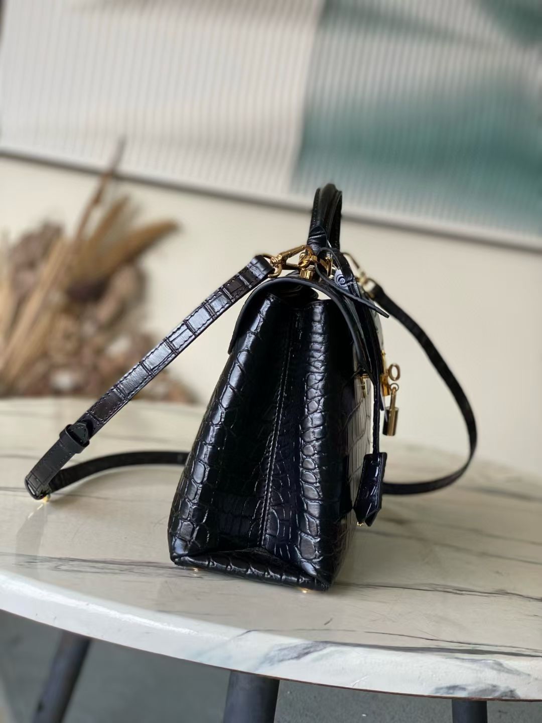 Louis Vuitton Rose des Vents Handbag