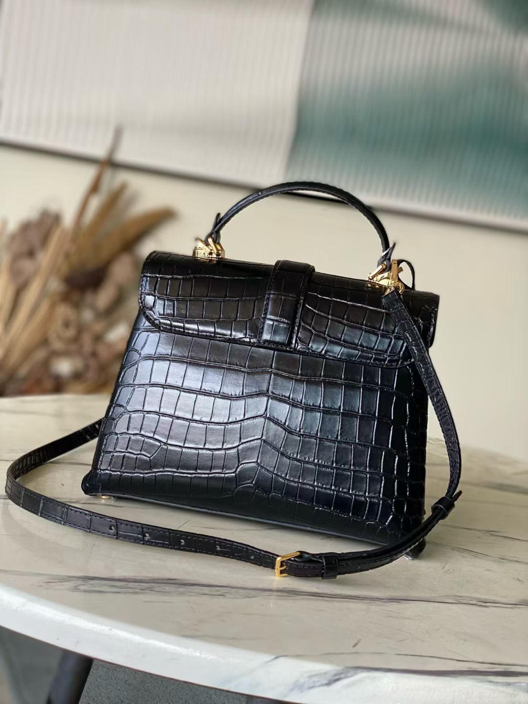 Louis Vuitton Rose des Vents Handbag