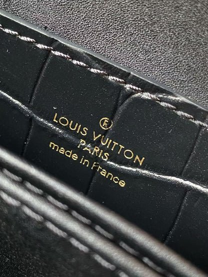 Louis Vuitton Rose des Vents Handbag