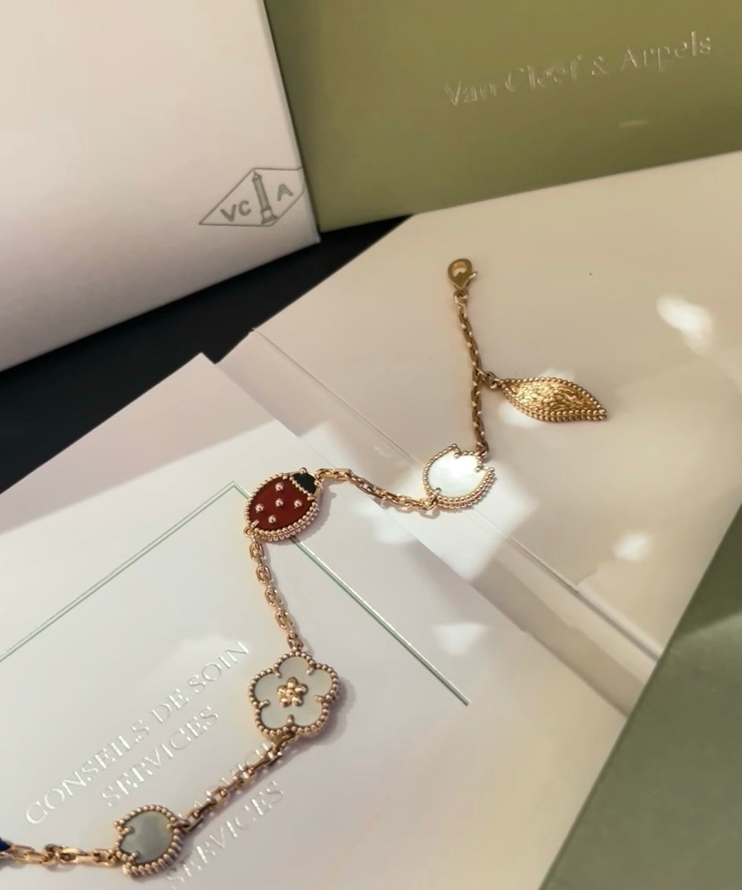 Van Cleef & Arpels Lucky Spring bracelet 5 motifs