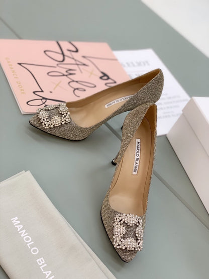 Manolo Blahnik Hangisi Glitter Pumps