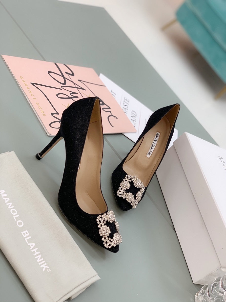 Manolo Blahnik Hangisi Glitter Pumps