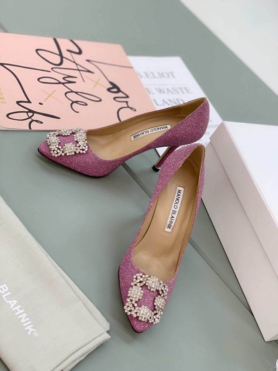 Manolo Blahnik Hangisi Glitter Pumps