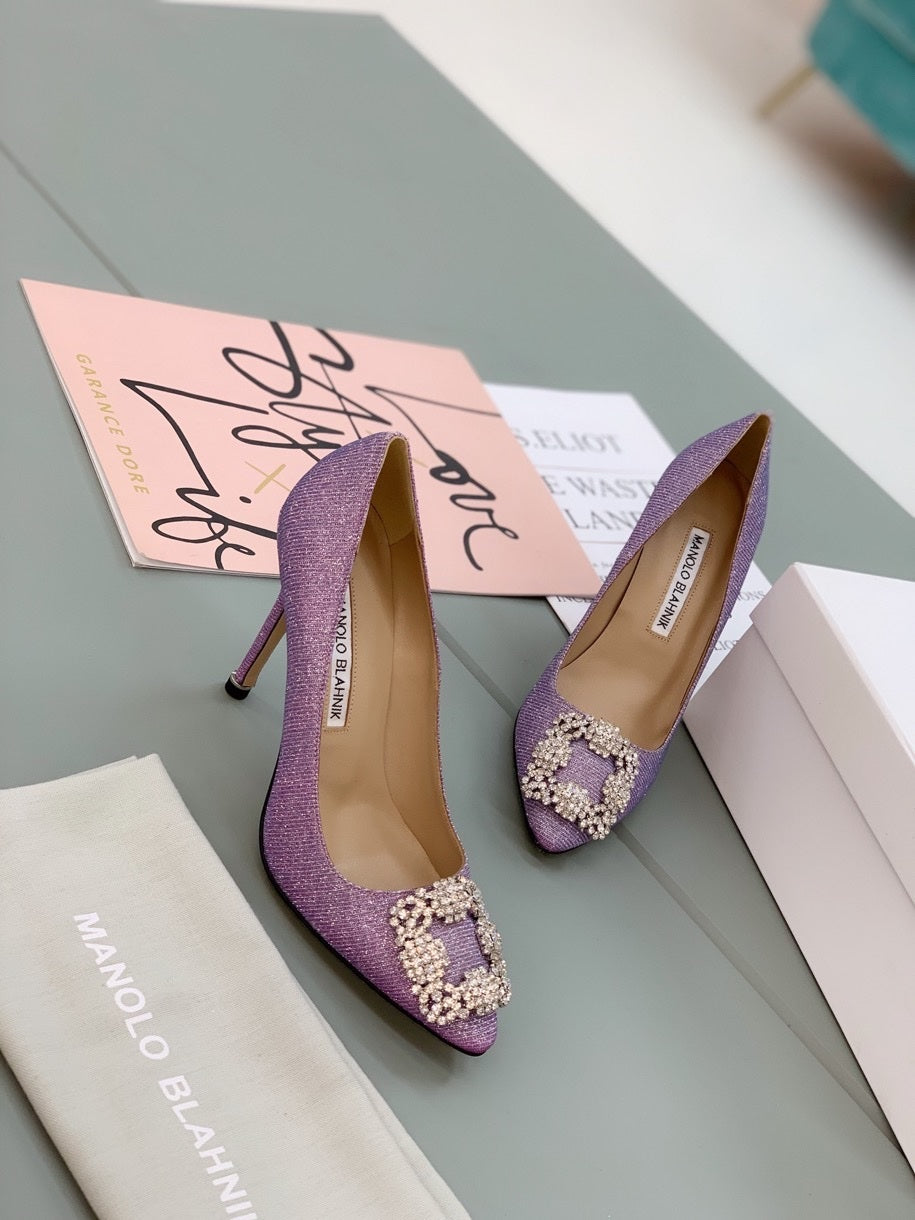 Manolo Blahnik Hangisi Glitter Pumps