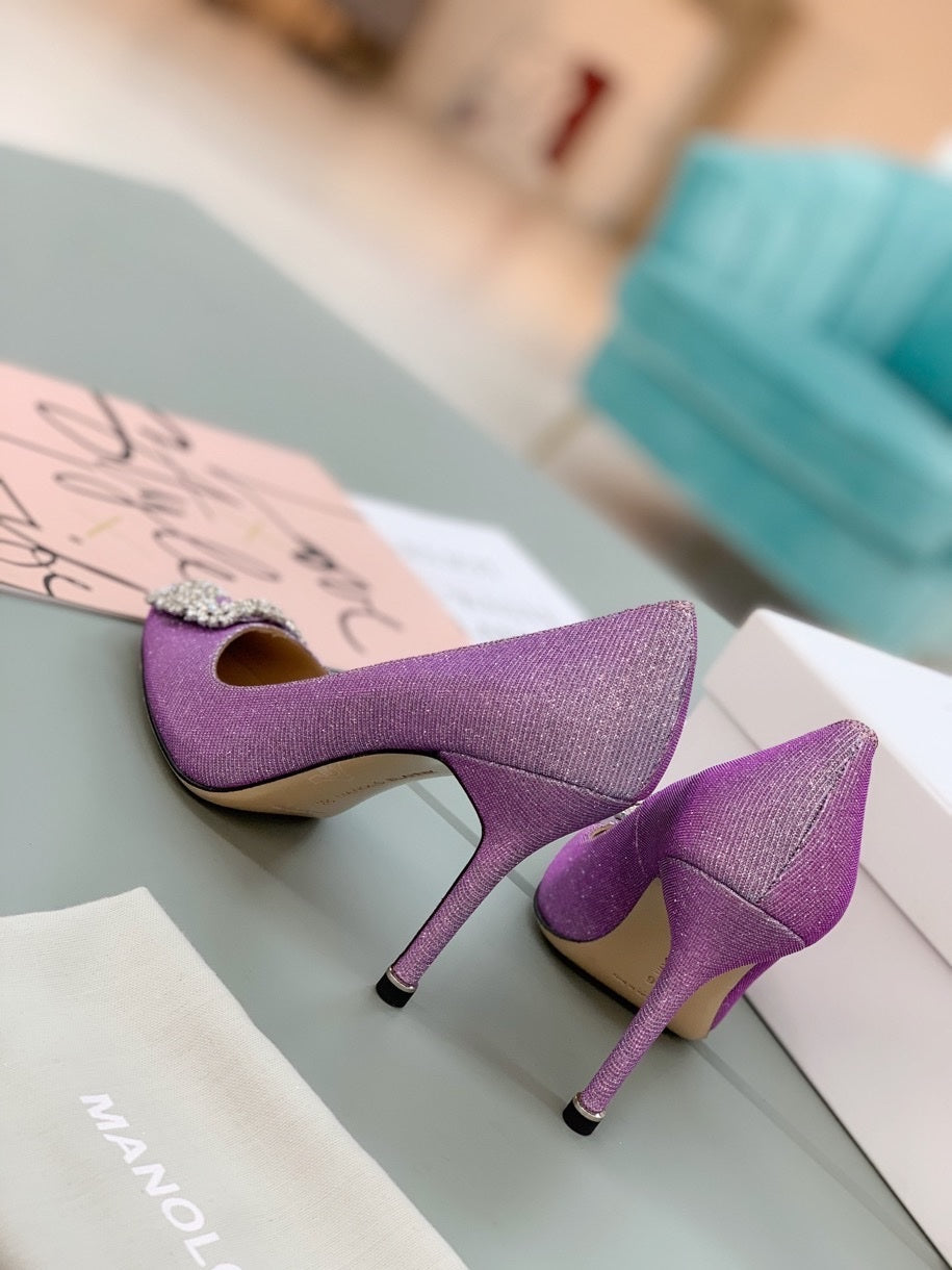 Manolo Blahnik Hangisi Glitter Pumps