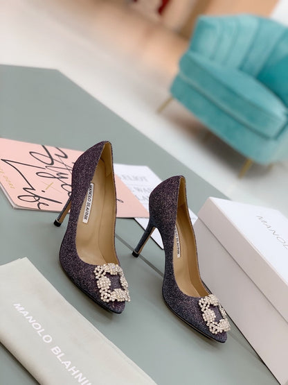 Manolo Blahnik Hangisi Glitter Pumps