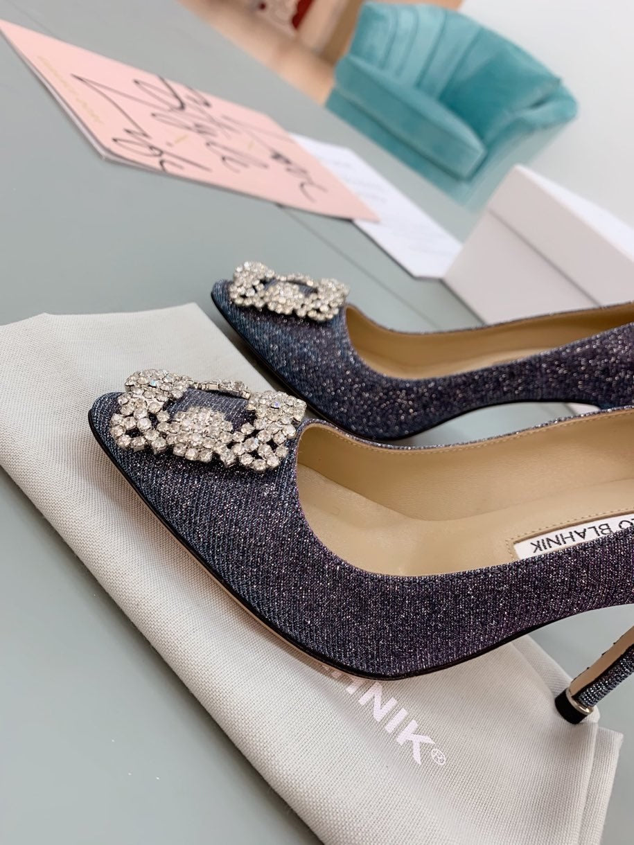 Manolo Blahnik Hangisi Glitter Pumps