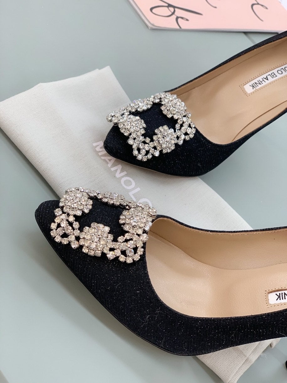 Manolo Blahnik Hangisi Glitter Pumps
