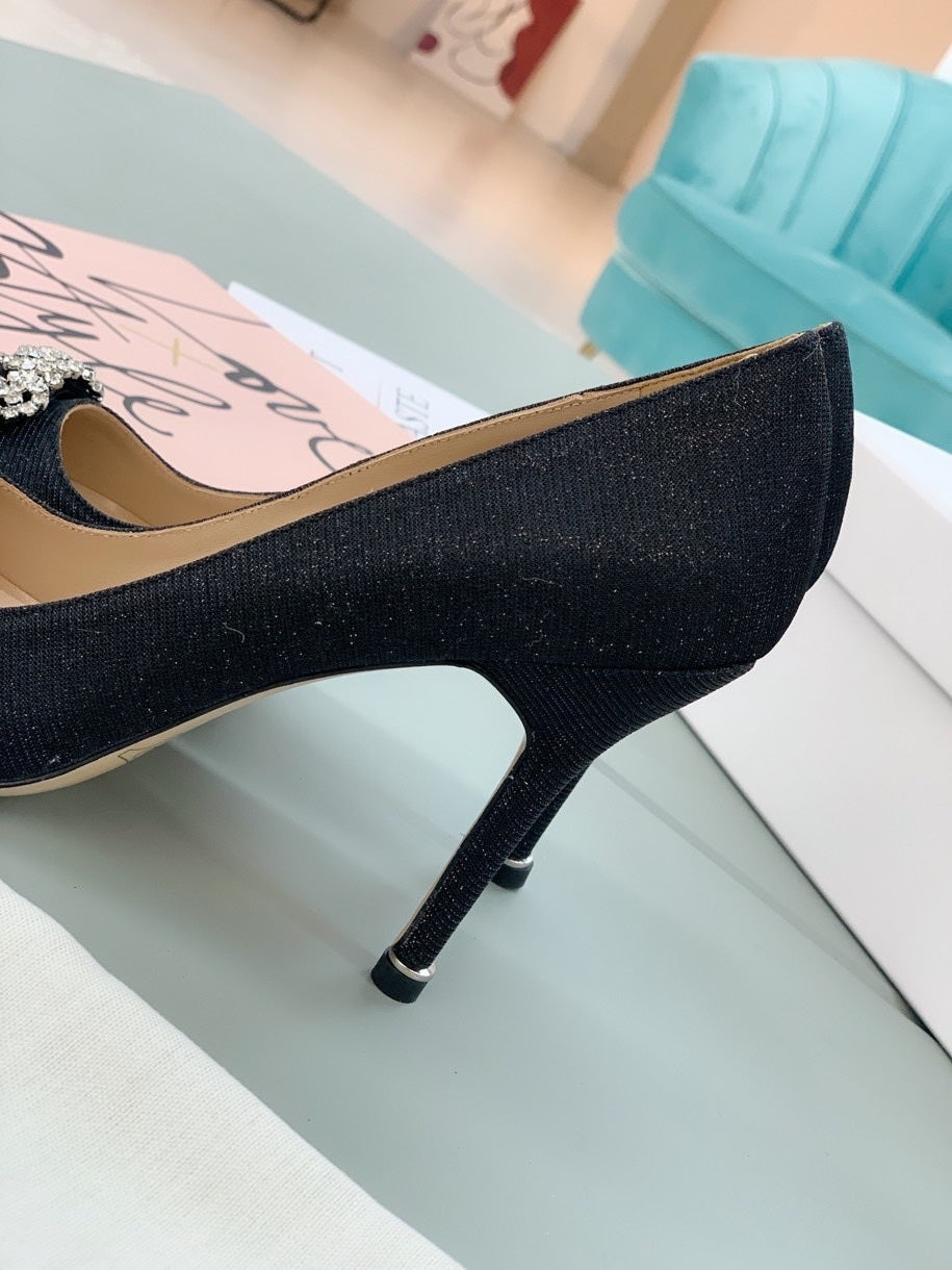 Manolo Blahnik Hangisi Glitter Pumps