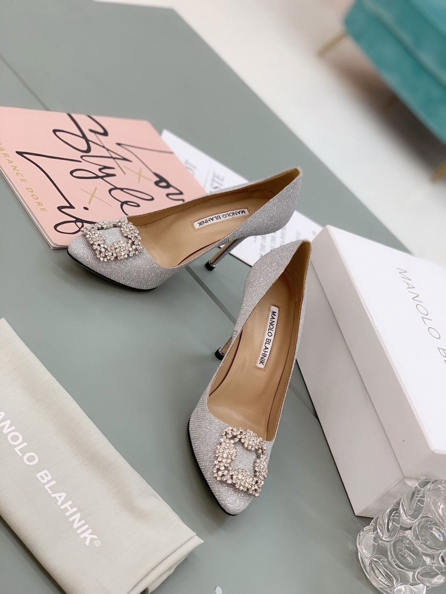 Manolo Blahnik Hangisi Glitter Pumps