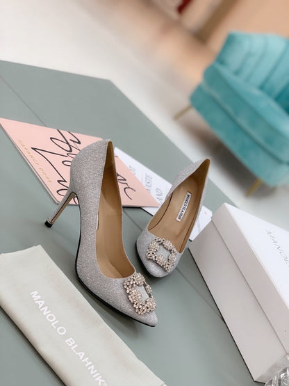 Manolo Blahnik Hangisi Glitter Pumps