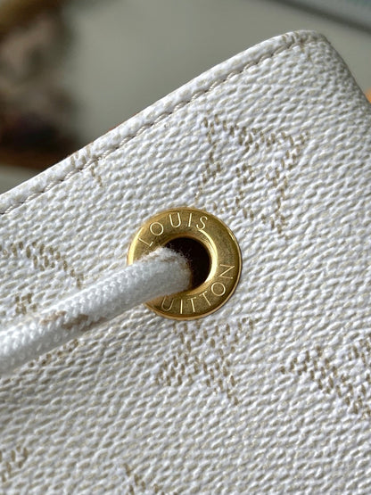 Louis Vuitton Marina Tote G71