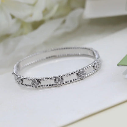 VCA Perlée Clovers Bracelet