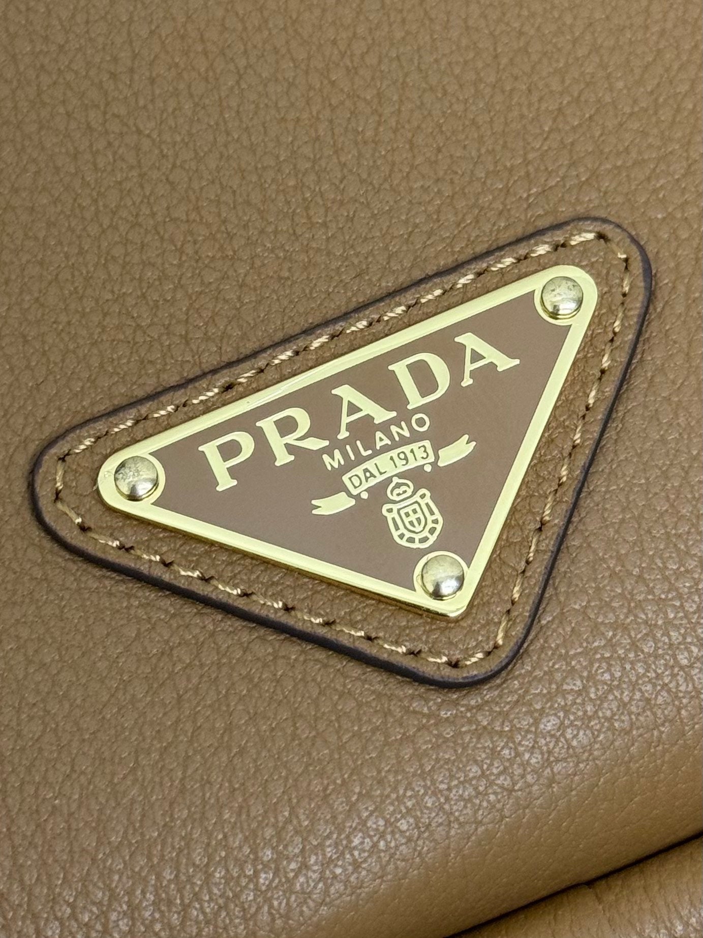Prada Darling Leather Handbag - Caramel
