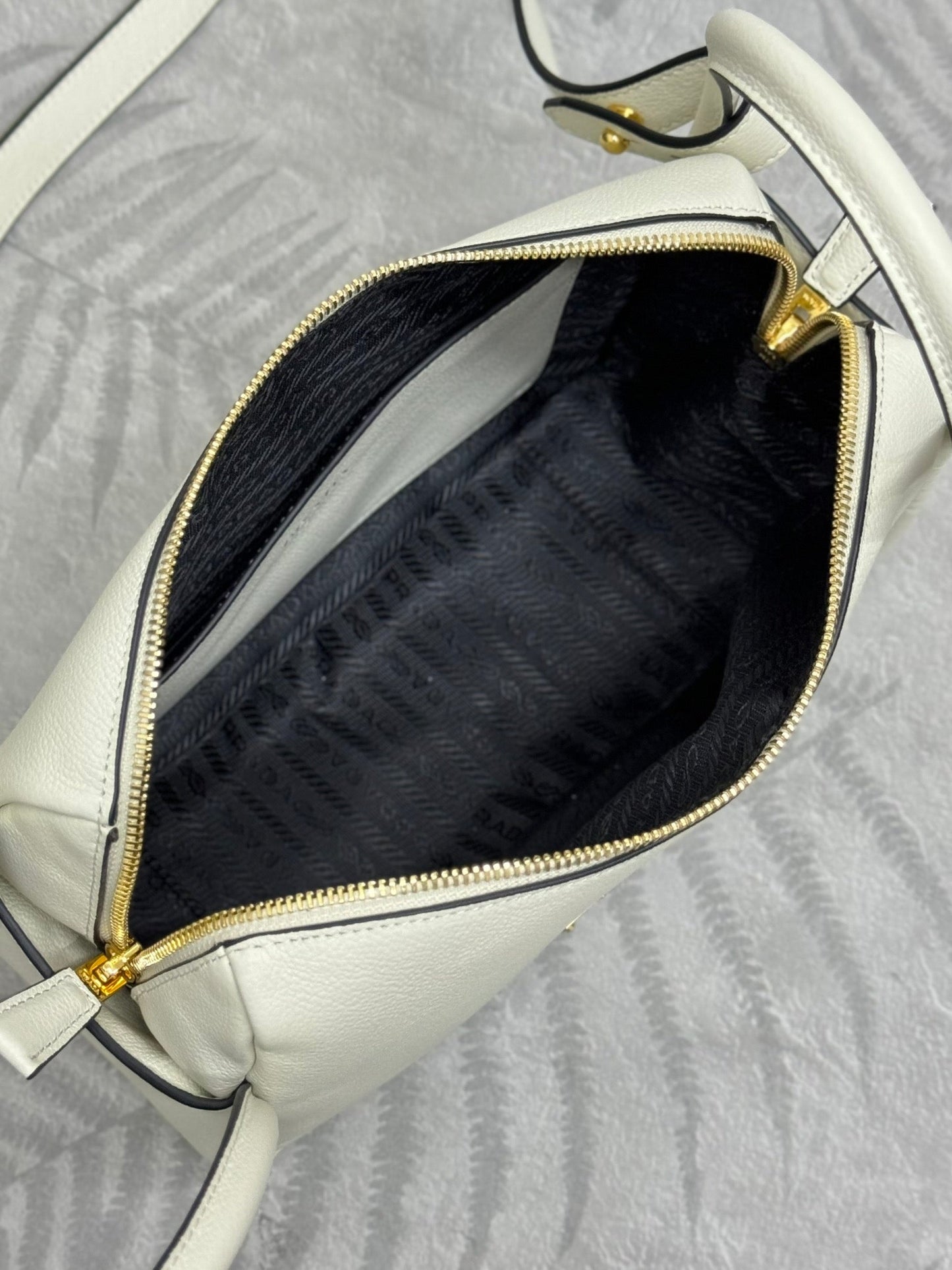 Prada Darling Leather Handbag - White