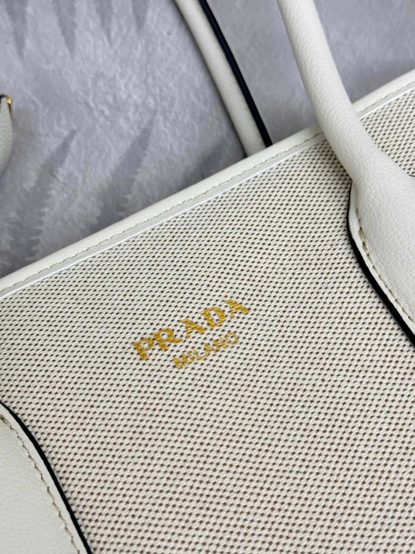 Prada Linen Blend Leather Tote Bag – Tan/White