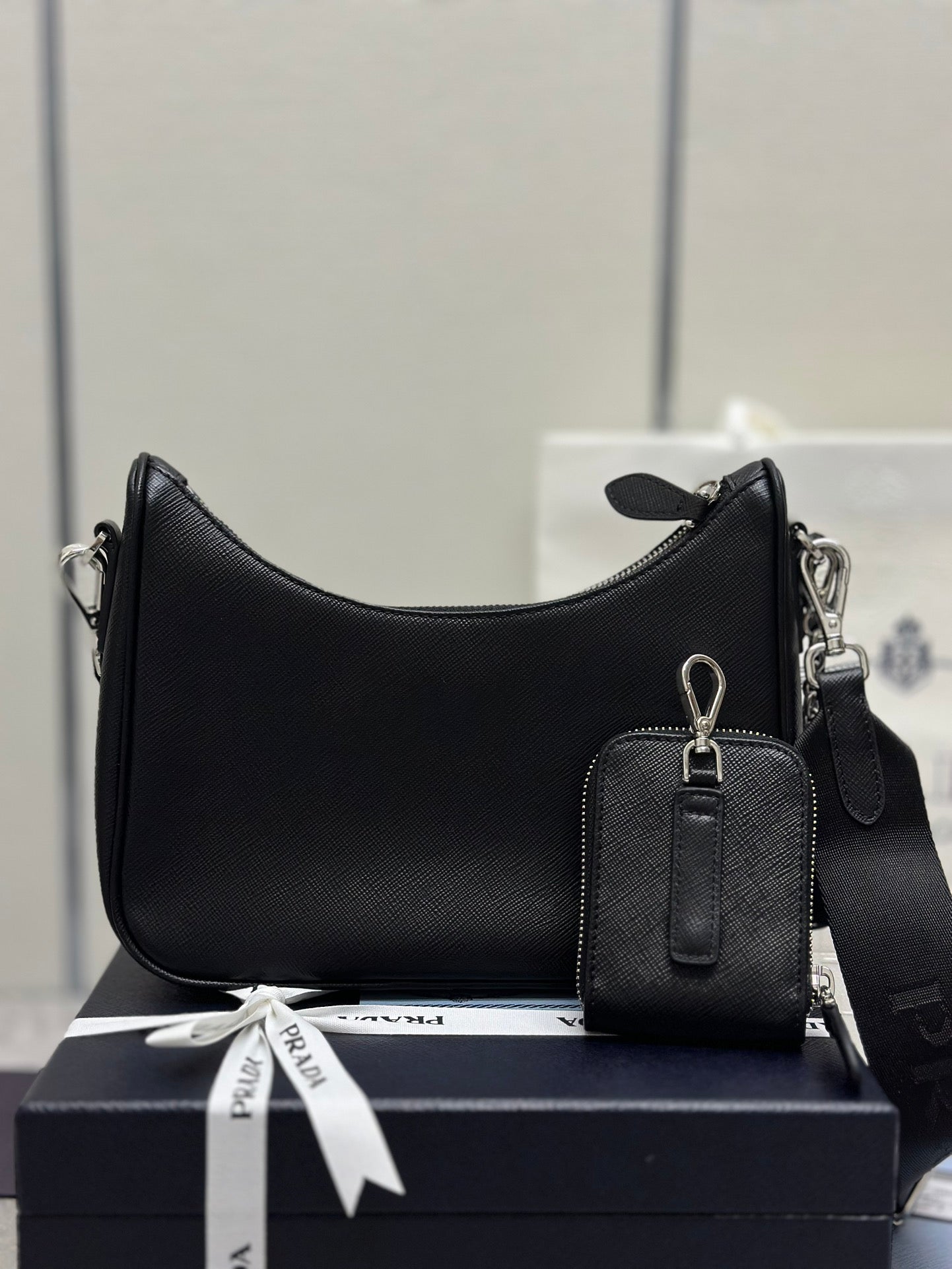 Prada Re-Edition 2005 Re-Nylon bag - Black/Silver