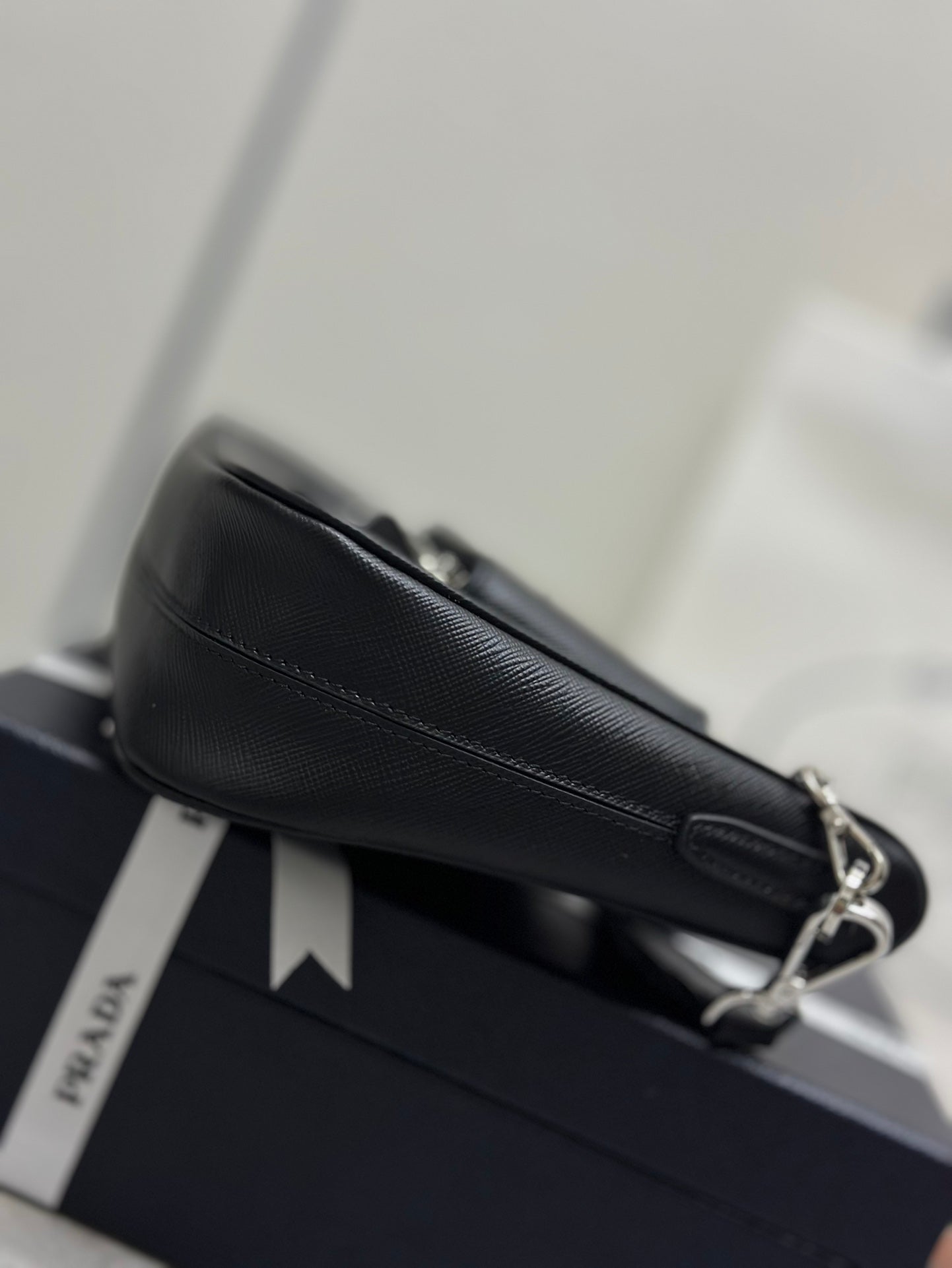 Prada Re-Edition 2005 Re-Nylon bag - Black/Silver