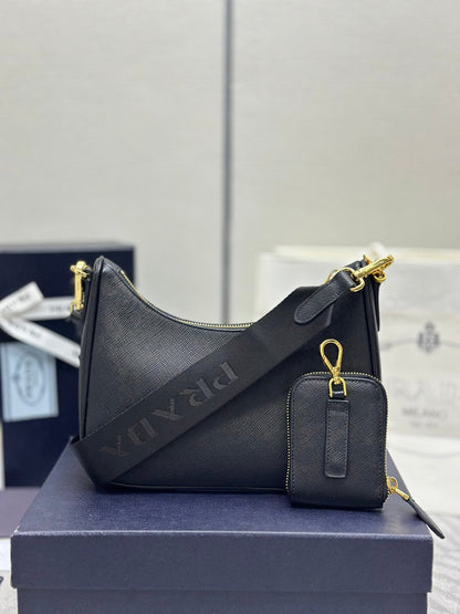 Prada Re-Edition 2005 Re-Nylon bag – Black/Gold