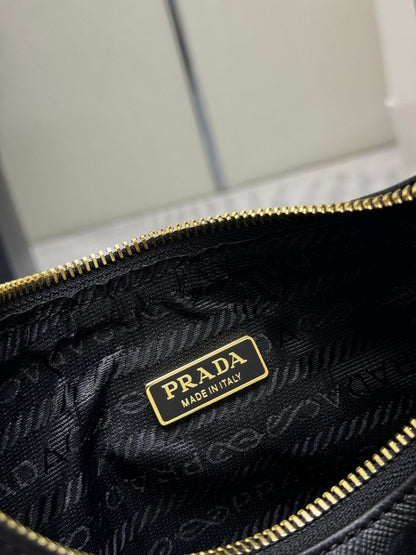 Prada Re-Edition 2005 Saffiano Leather Shoulder Bag