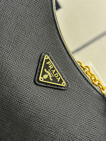 Prada Re-Edition 2005 Re-Nylon bag – Black/Gold