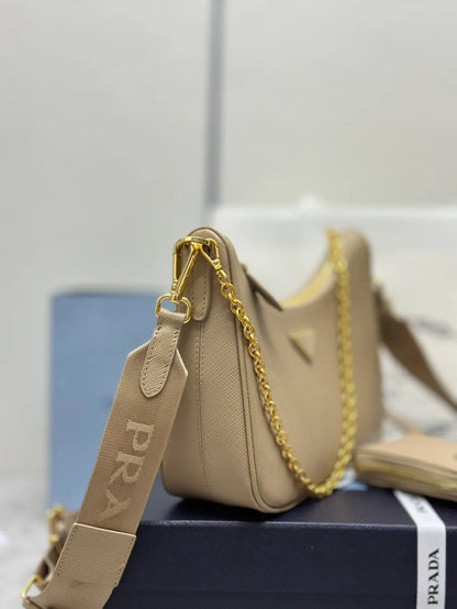 Prada Re-Edition 2005 Saffiano leather bag