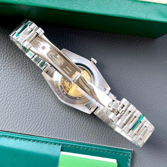 Rolex Day-Date 40 Oyster Perpetual – Blue Ombre Dial Diamond-Set Watch