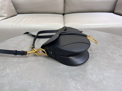Rouge Black Classic Saddle