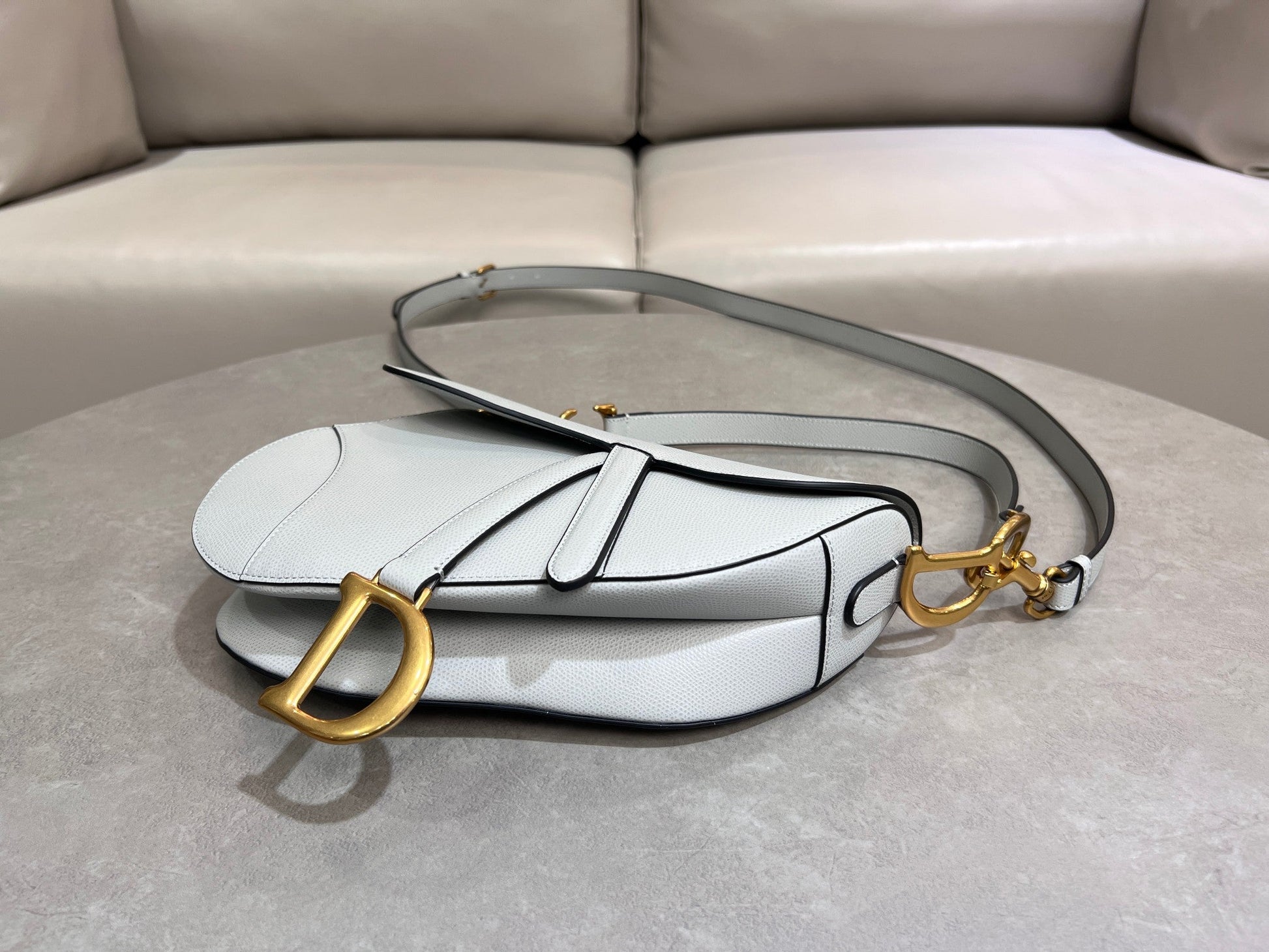 Rouge Cloudy Grey Classic Saddle