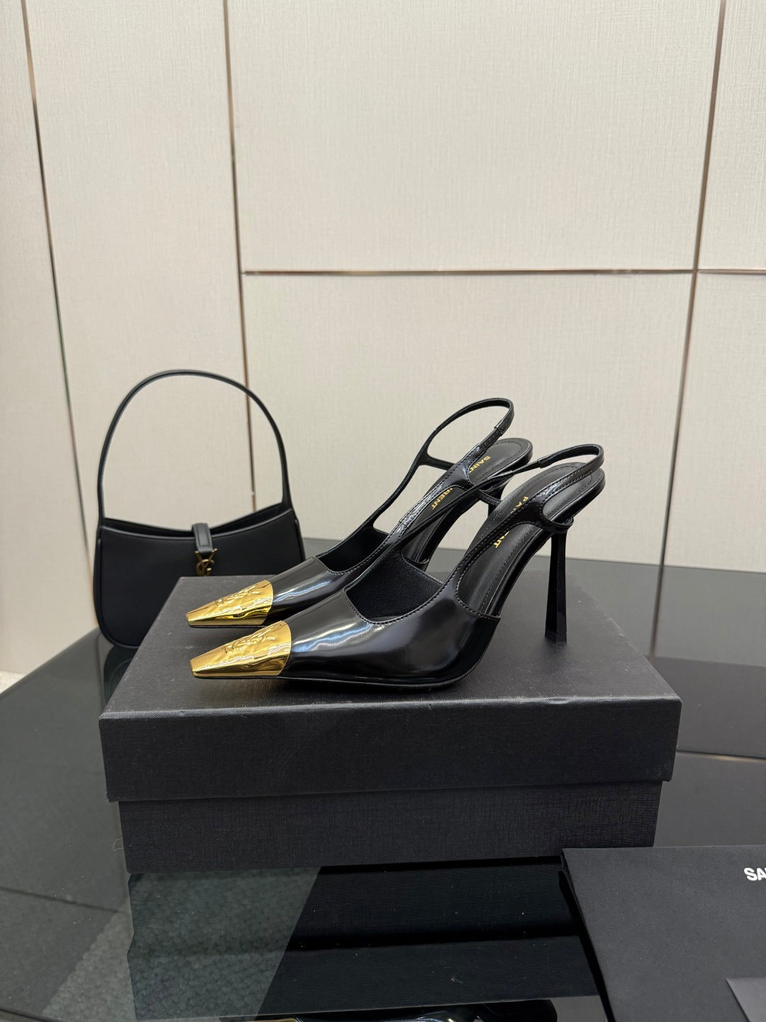 YSL SAINT LAURENT Jeanne Slingback Pumps