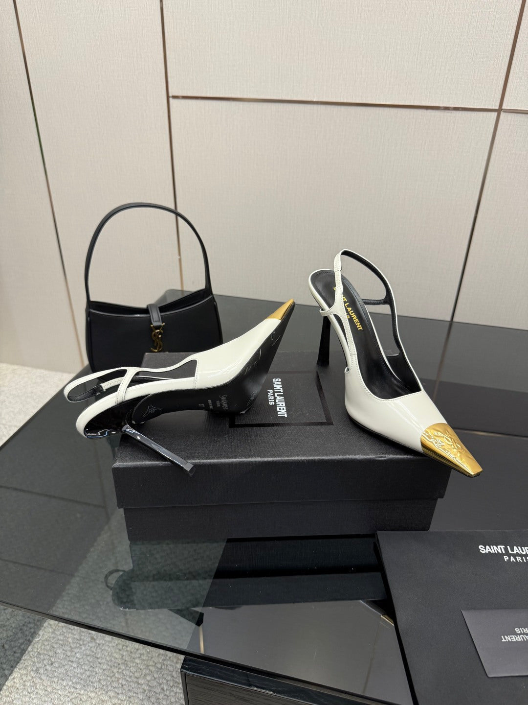 YSL SAINT LAURENT Jeanne Slingback Pumps
