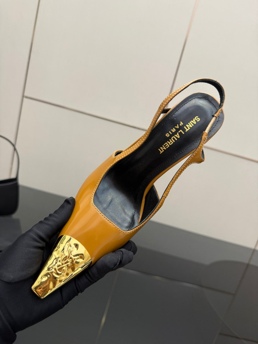 YSL SAINT LAURENT Jeanne Slingback Pumps