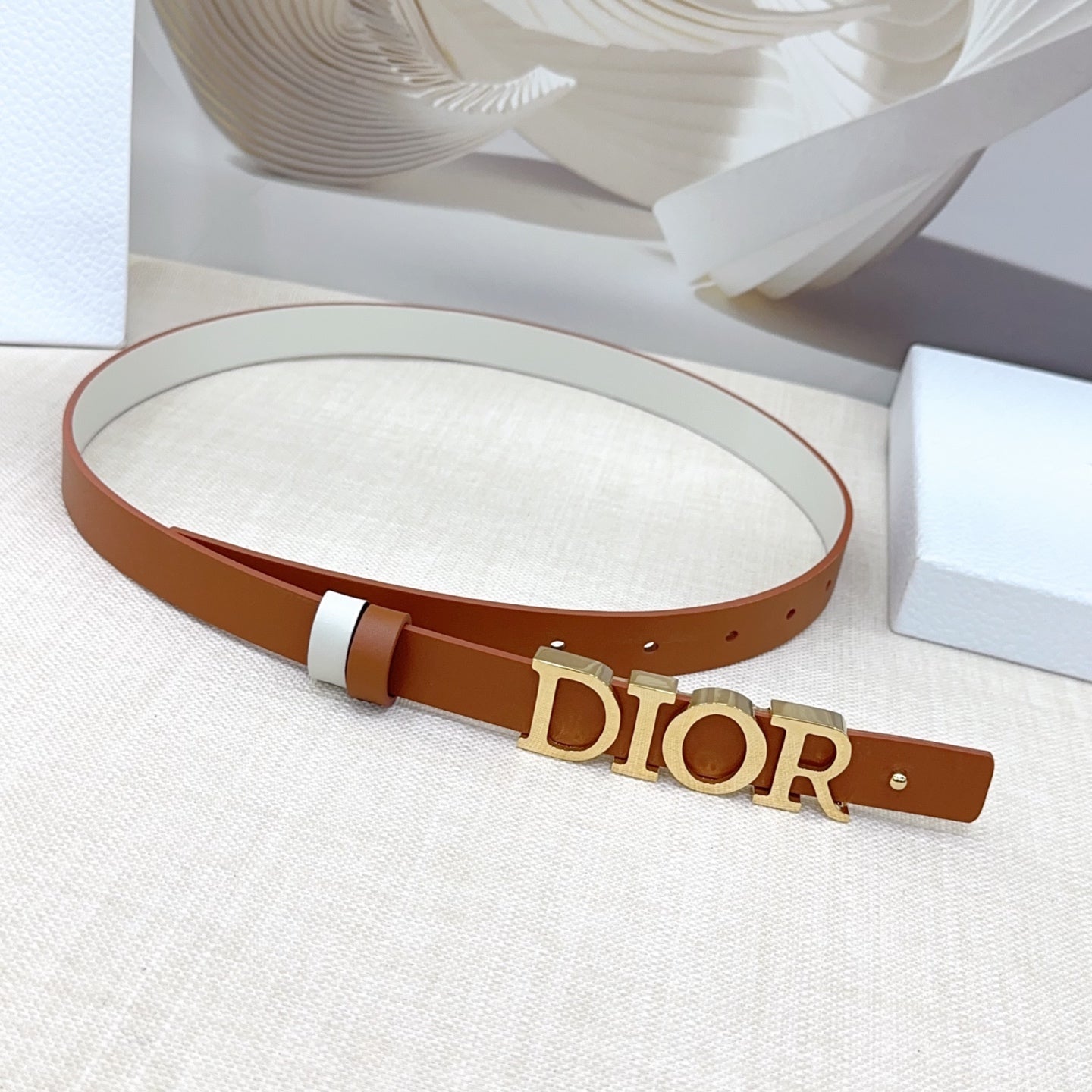 Signature DIOR logo Buckle
