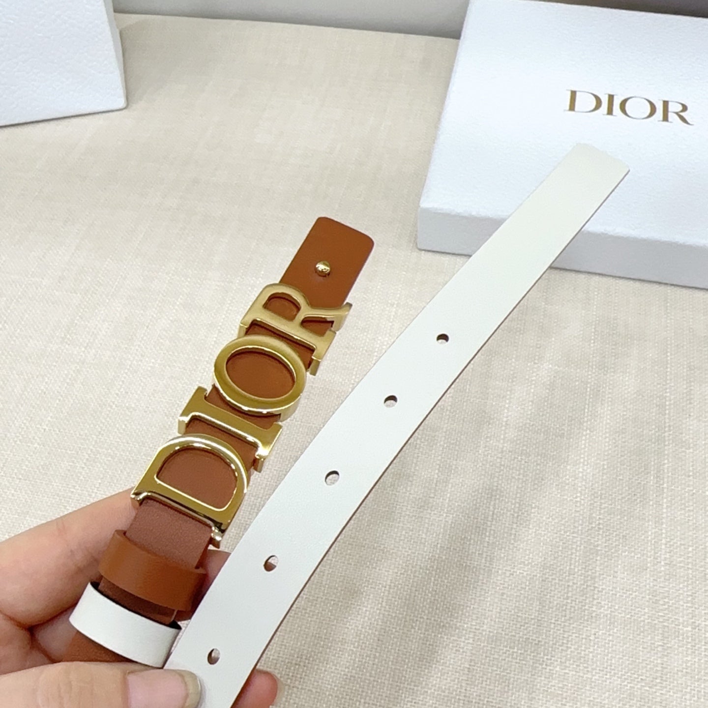 Signature DIOR logo Buckle