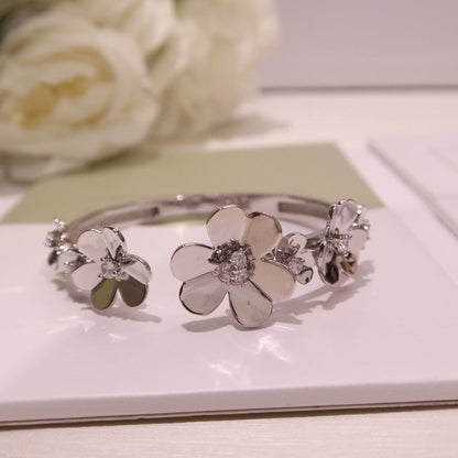 Van Cleef & Arpels Frivole 7 Flowers Bracelet