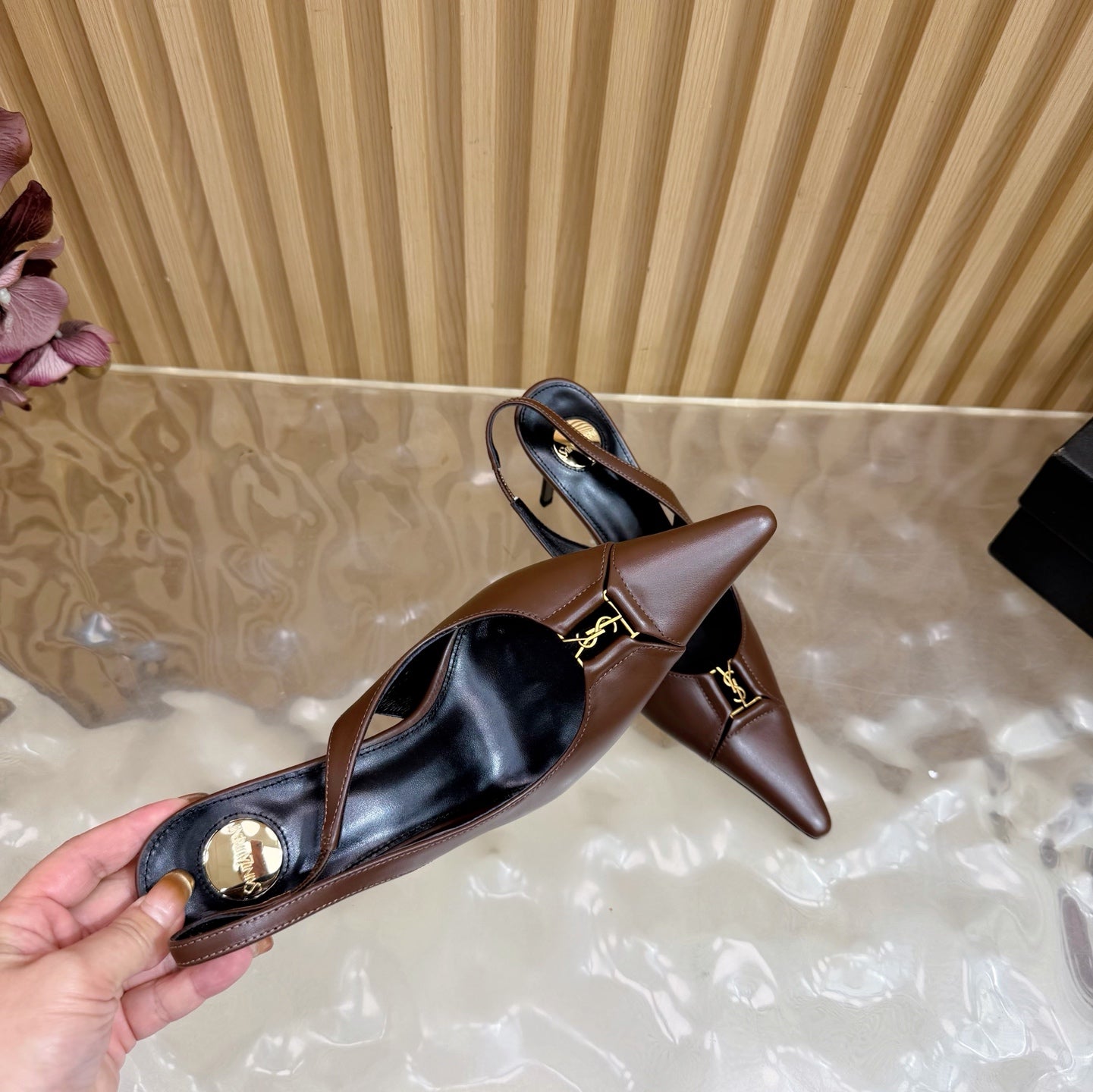 YSL SAINT LAURENT Babylone Leather Slingback Pumps