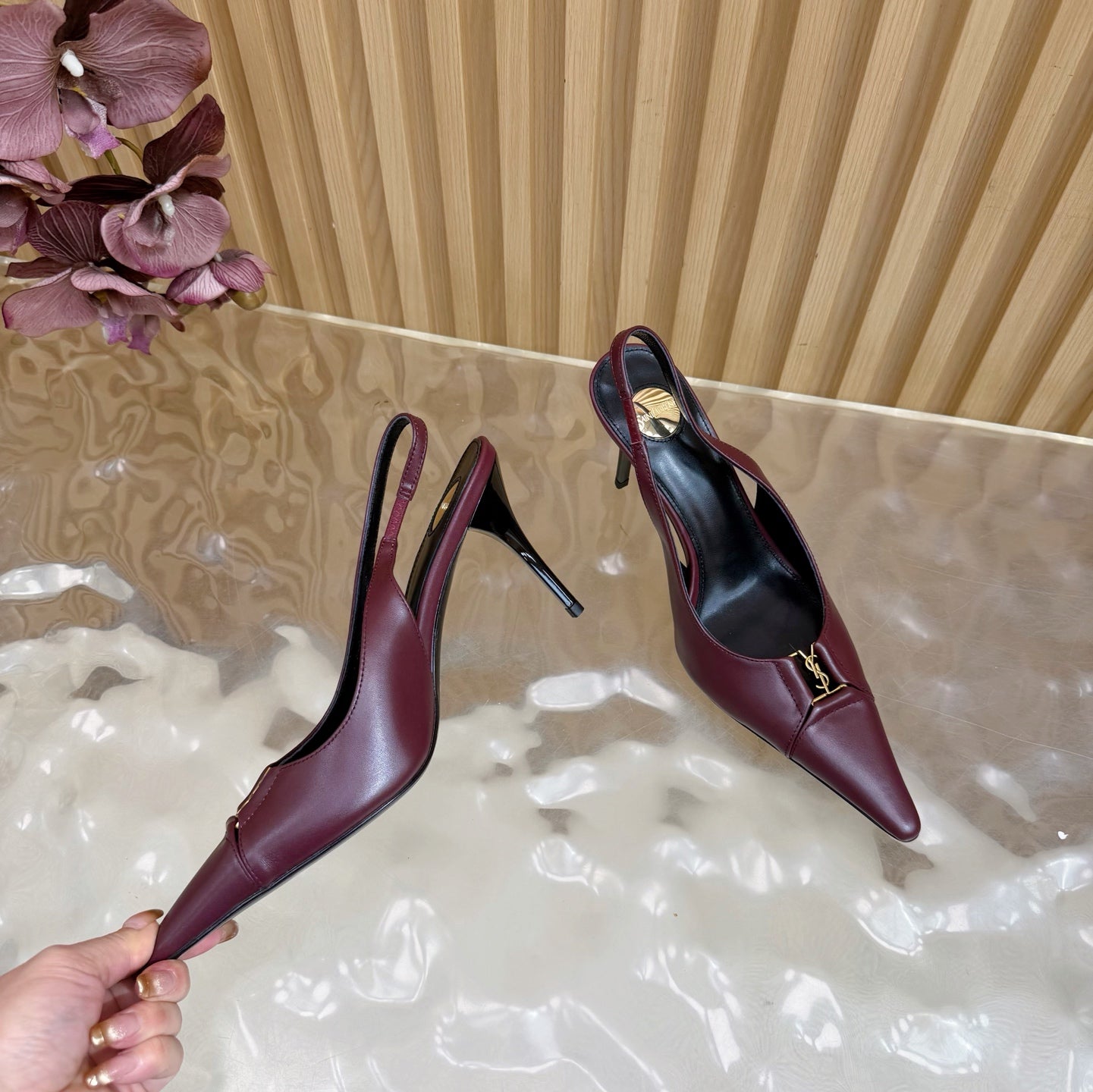 YSL SAINT LAURENT Babylone Leather Slingback Pumps