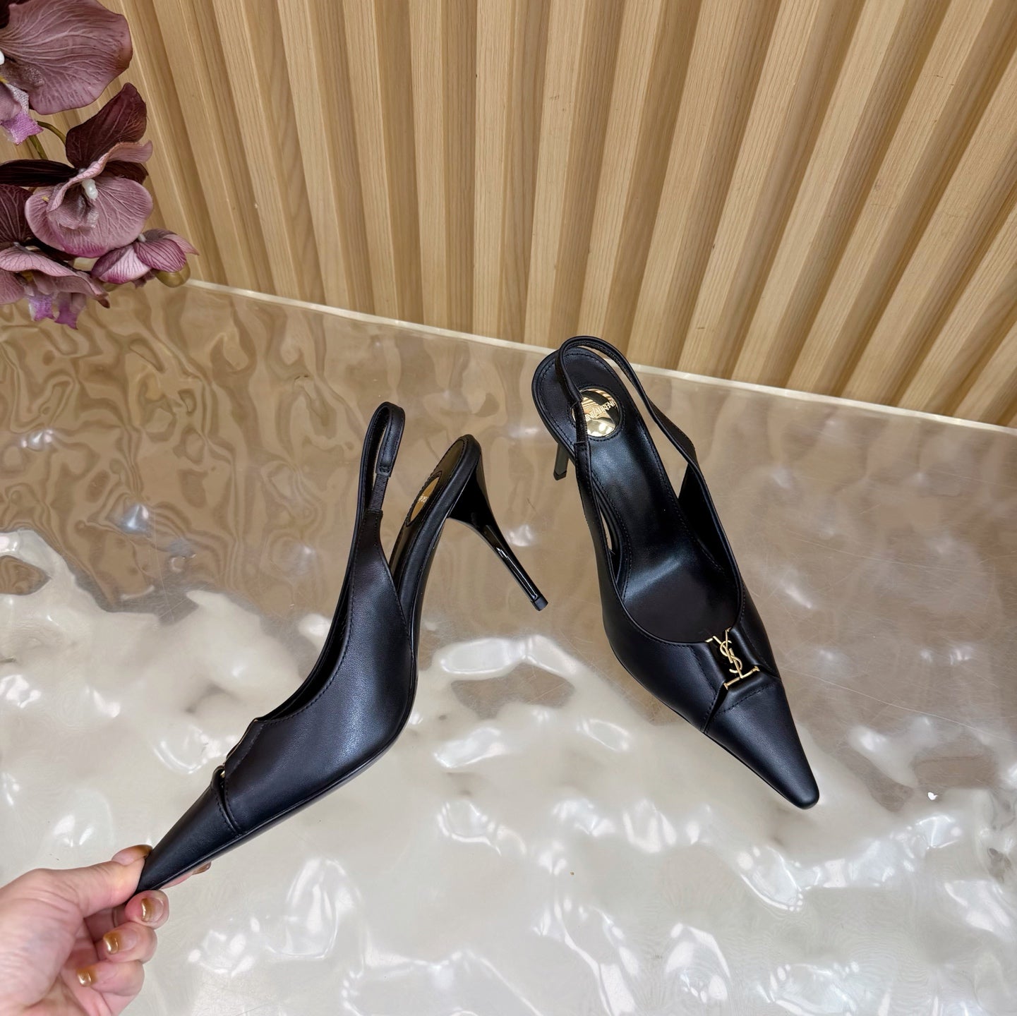 YSL SAINT LAURENT Babylone Leather Slingback Pumps