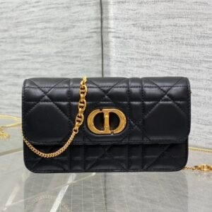 Miss Caro Montaigne Black