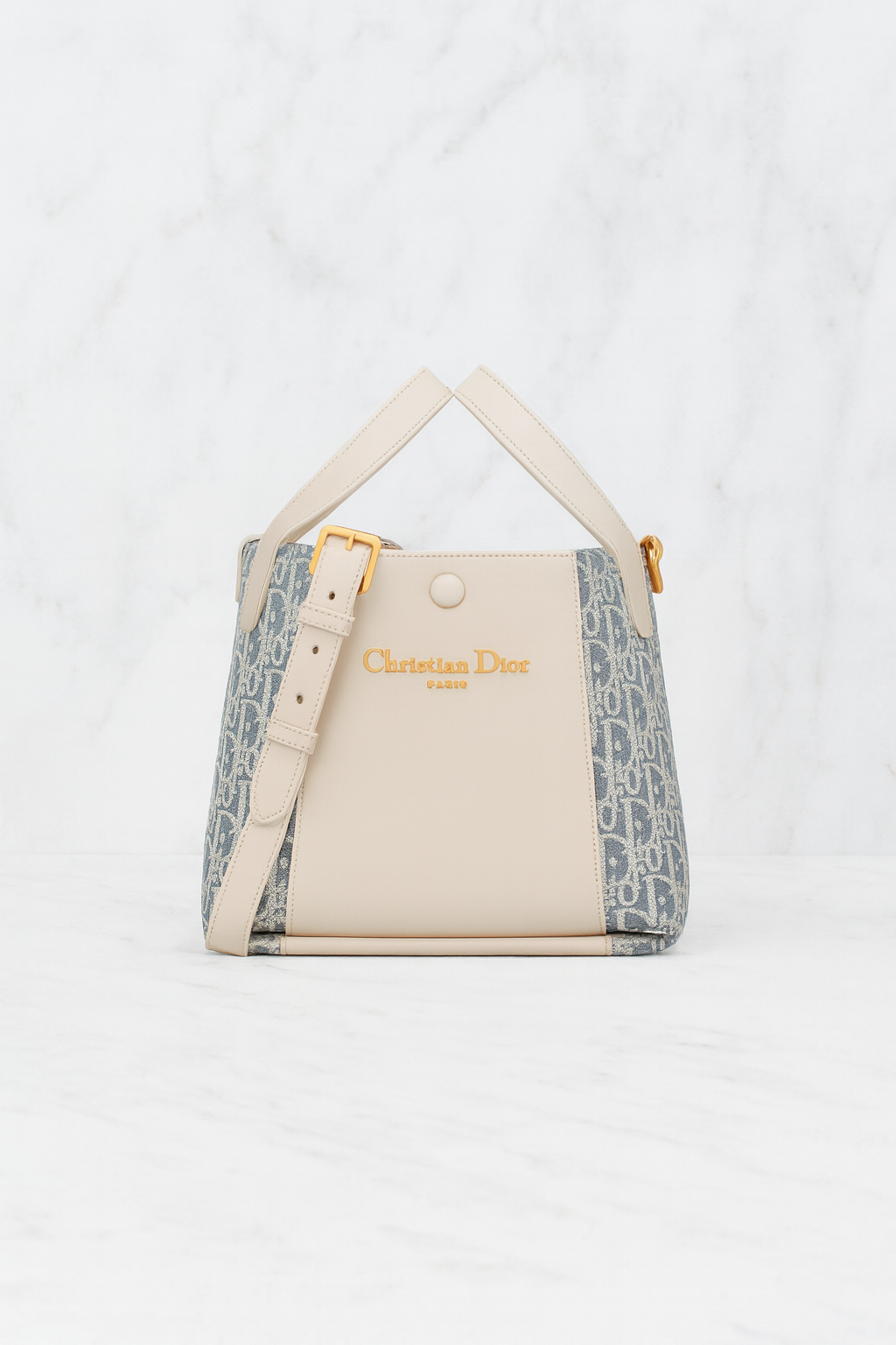 Dior-Signature-Sky-Blue-