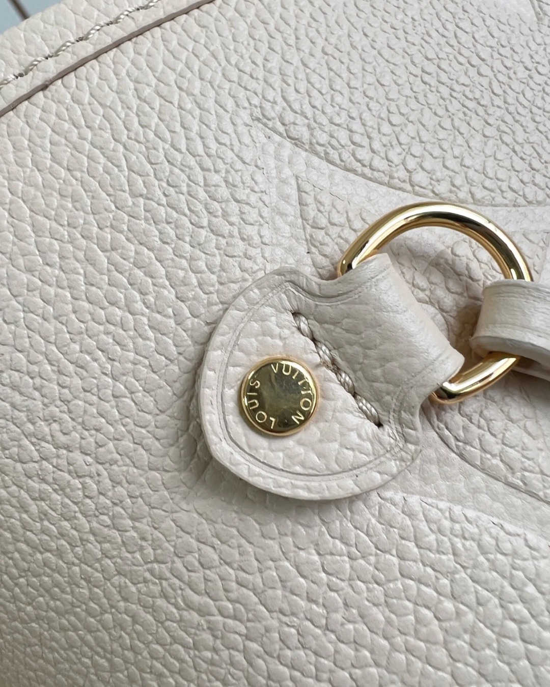 Louis Vuitton Neverfull MM Tote Bag